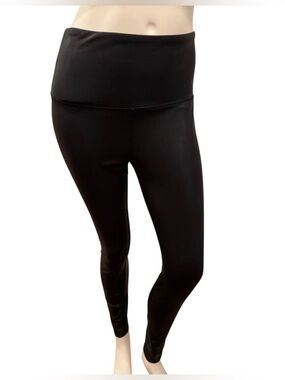 Wild Fox women’s black high waisted shiny leggings, size medium